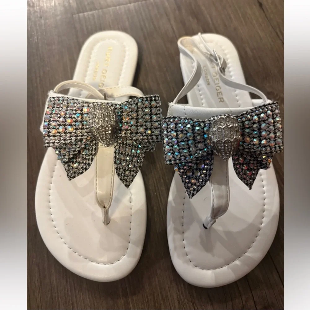 Kurt Geiger Junior White Slingback Thong Sandals with Crystal Bow NEW
